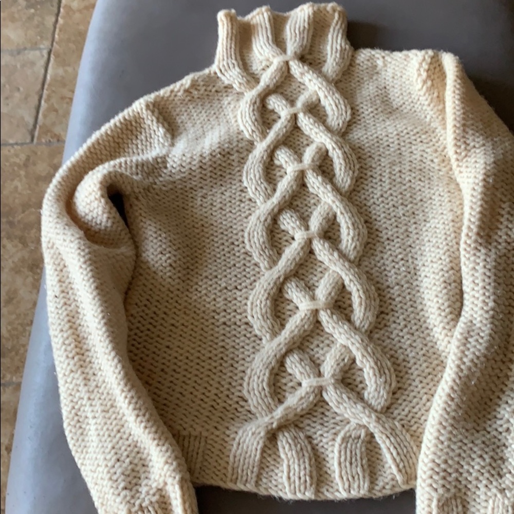 Kenneth Cole Sweater